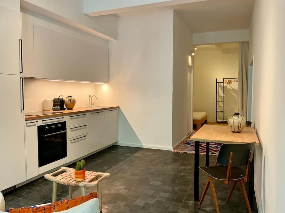 Studio Richard Apartment Antwerpen Bagian luar foto